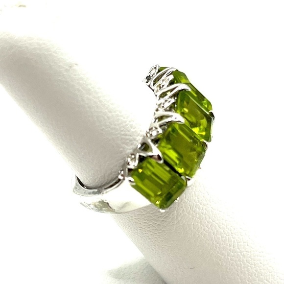 Ring Green Peridot Anniversary Band Signed HT 925 size 6 Cocktail Ring - Picture 5 of 11
